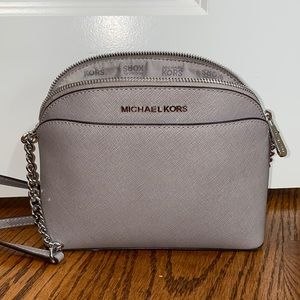 NWOT— Michael Kors Leather chain-link Crossbody Bag